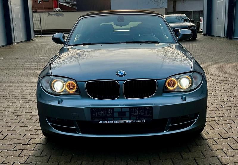 Grau Gebraucht 2011 BMW 118 Cabriolet Advantage Cabrio | 6.500 € (Guter Preis) - Bild 1/4
