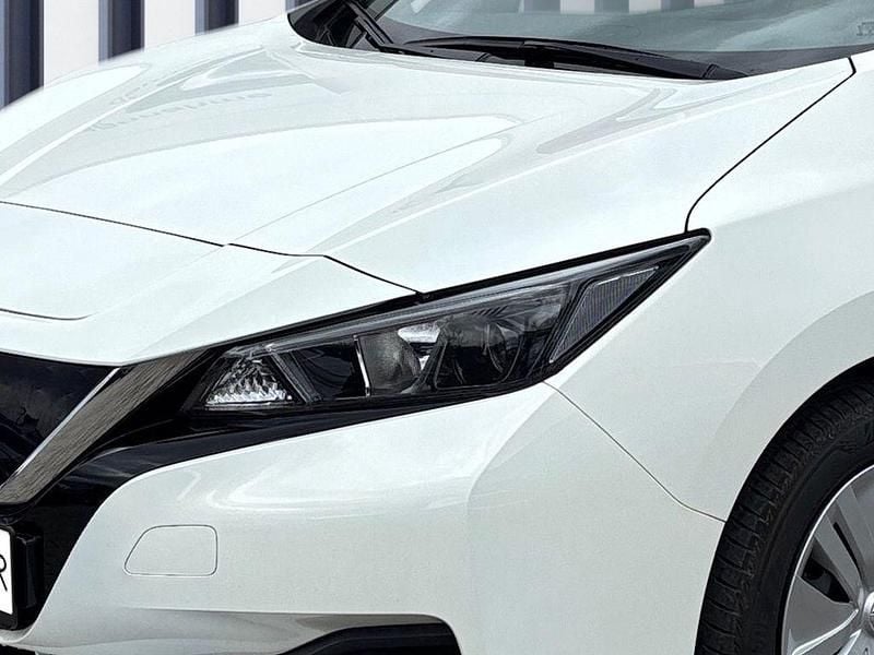 Gebraucht Nissan Leaf 110 kW (150 PS) 2021 White (s) Kleinwagen