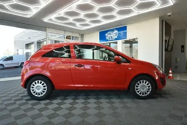 Second-hand Opel Corsa Selection 85 CP (62 kW) 2013 Roșu Hatchback