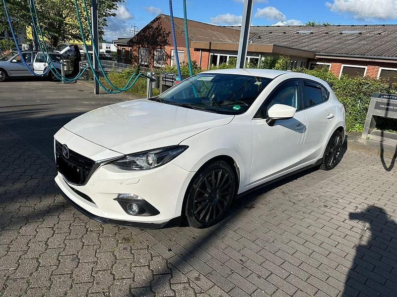 Gebraucht Mazda 3 Sports-Line 150 PS (110 kW) 2014 Weiß Limousine