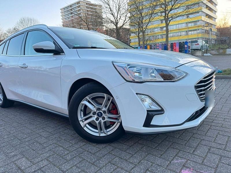 Gebraucht Ford Focus Titanium 120 PS (88 kW) 2019 Weiß Kombi