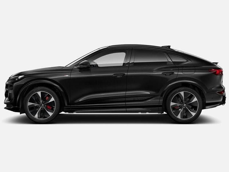 Neu Audi Q6 Sportback e-tron Business 225 kW (306 PS) 2025 Mythosschwarz metallic SUV