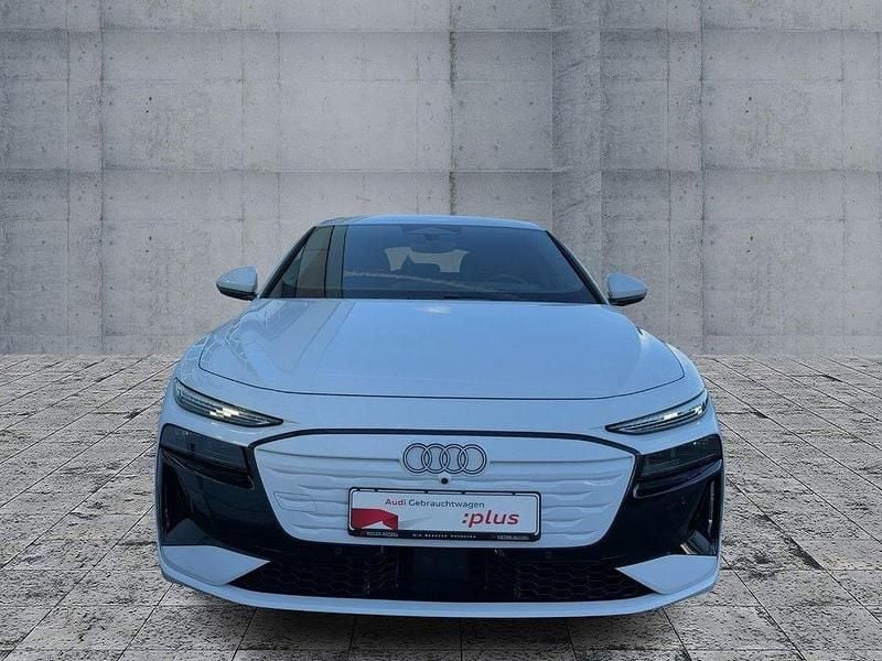 Gebraucht Audi A6 e-tron Sport 210 kW (286 PS) 2025 Gletscherweiß metallic Kombi