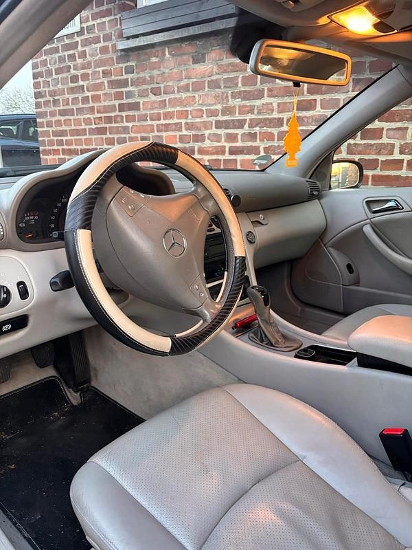 Gebraucht Mercedes CL200 160 PS (117 kW) 2003 Schwarz Coupé