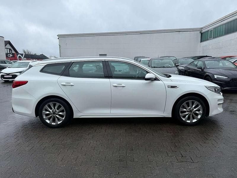 Gebraucht Kia Optima Edition 7 163 PS (119 kW) 2018 Weiß Kombi