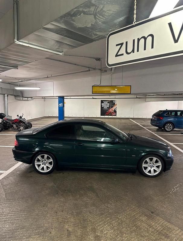 Gebraucht BMW 318 143 PS (105 kW) 2002 Grün Coupé