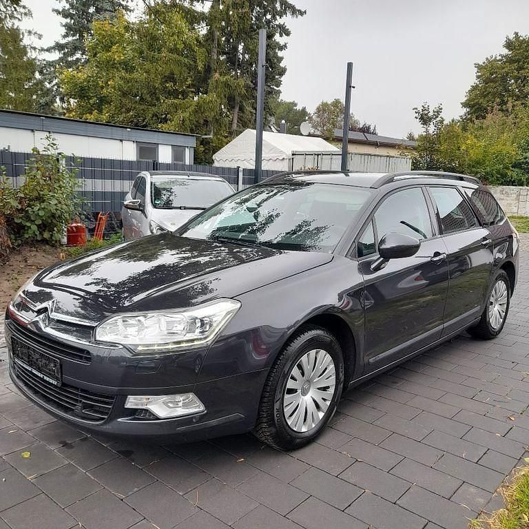 Grau Gebraucht 2014 Citroën C5 Attraction Kombi | 6.900 € (Etwas zu teuer) - Bild 1/4