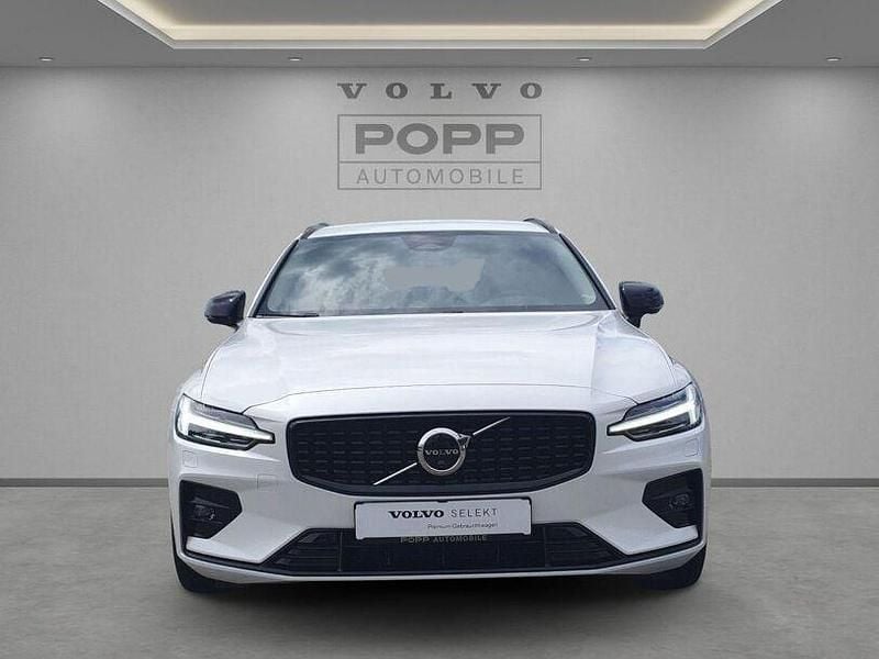 Weiss Gebraucht 2024 Volvo 360 | 36.950 € (Teuer) - Bild 1/4