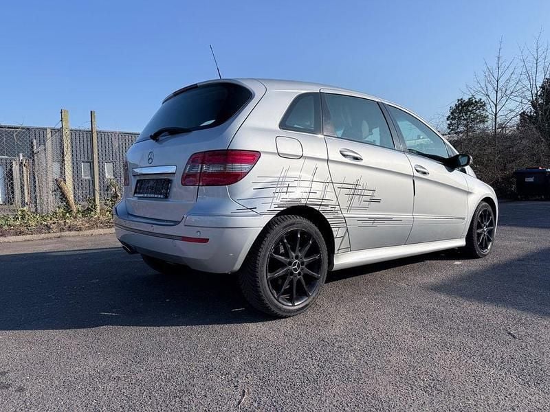 Gebraucht Mercedes B180 109 PS (80 kW) 2007 Van / Kleinbus