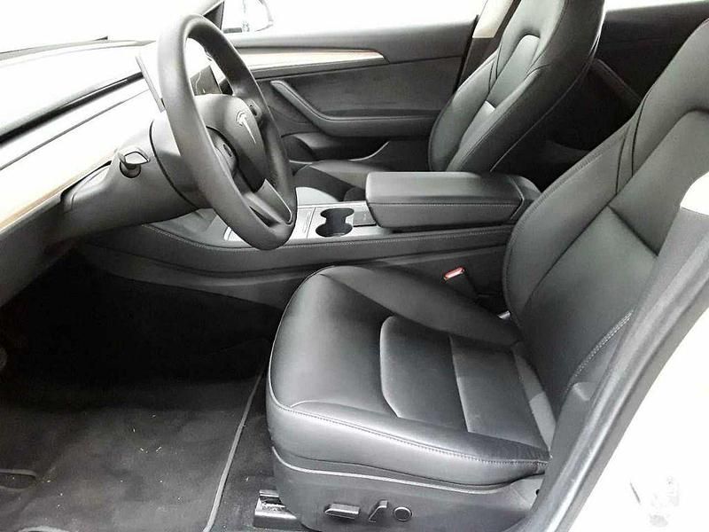 Gebraucht Tesla Model 3 RWD 239 kW (325 PS) 2022 Weiß Limousine