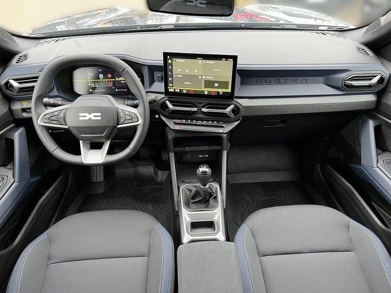 Neu Dacia Duster Journey 101 PS (74 kW) 2025 Dolomitgrau SUV