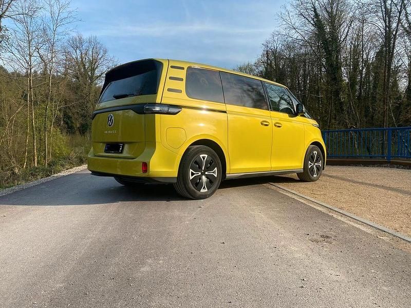 Gebraucht VW ID. Buzz S 150 kW (204 PS) 2022 Gelb Van / Kleinbus