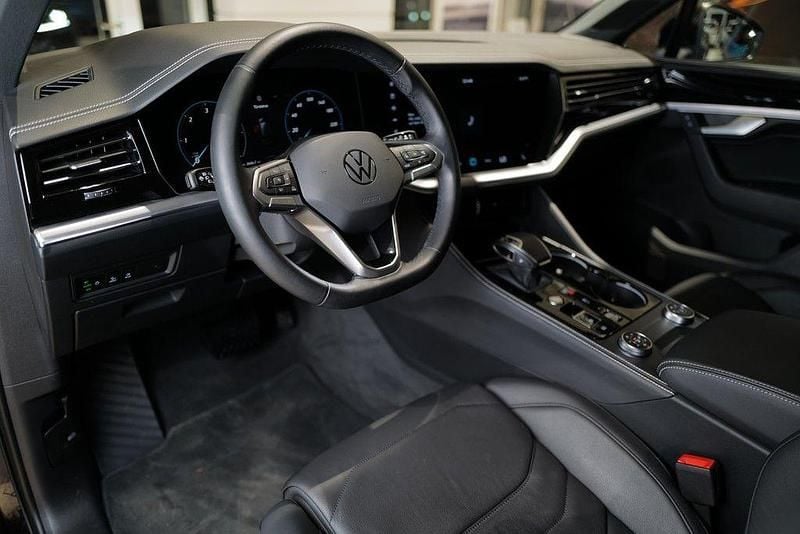 Gebraucht VW Touareg 231 PS (169 kW) 2025 Braun SUV