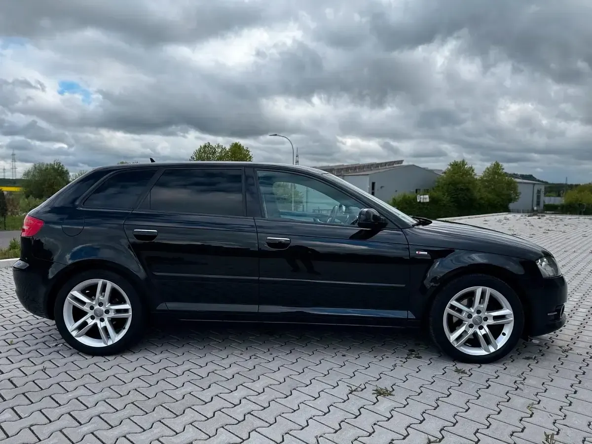 Gebraucht Audi A3 S-Line 140 PS (102 kW) 2012 Schwarz Kleinwagen