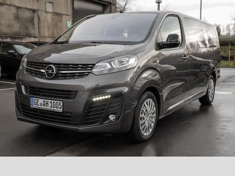 Grau Gebraucht 2023 Opel Zafira Life Selection Van | 38.950 € (Guter Preis) - Bild 1/4