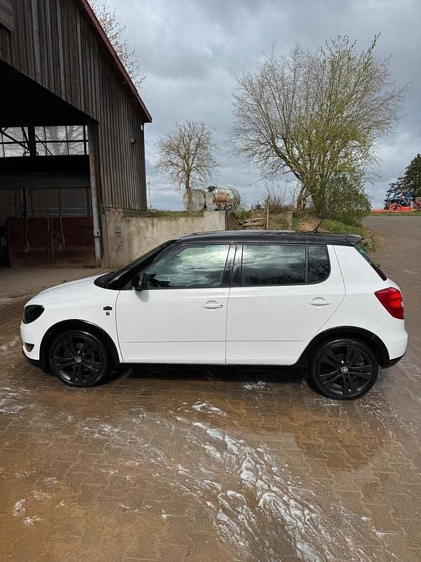 Gebraucht Skoda Fabia Monte Carlo 105 PS (77 kW) 2013 Weiß Kleinwagen