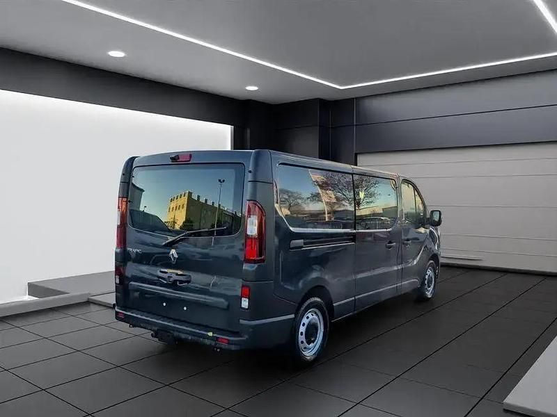 Gebraucht Renault Trafic Komfort 170 PS (125 kW) 2025 Grau Van / Kleinbus