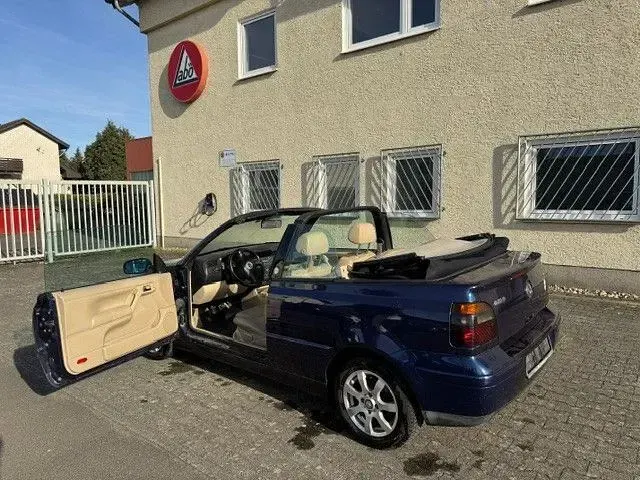 Gebraucht VW Golf Conceptline 116 PS (85 kW) 2003 Blau Cabrio