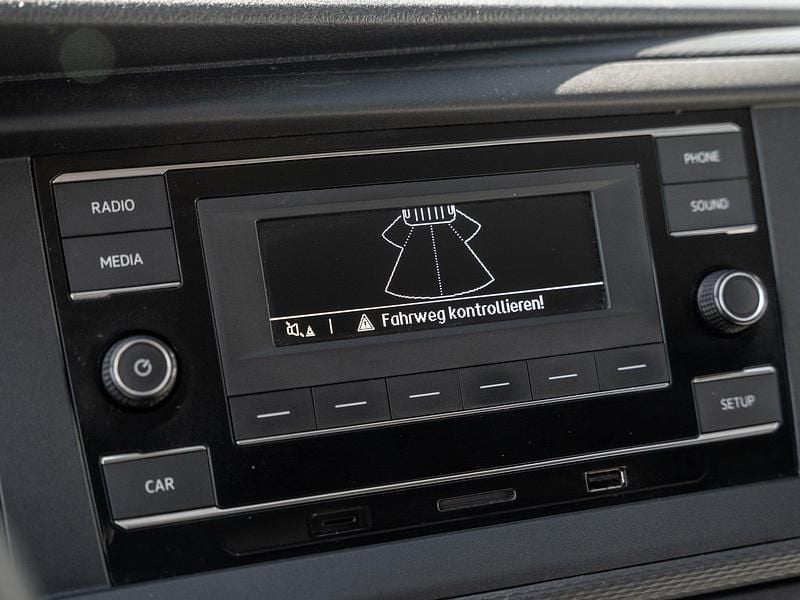 Usado VW Transporter 90 HP (66 kW) 2020 Verde Van