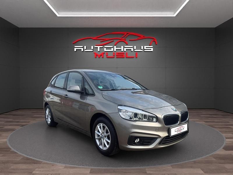 Gebraucht BMW 216 Active Tourer Basis 115 PS (84 kW) 2015 Grau Van / Kleinbus