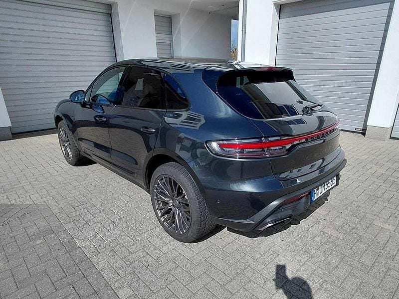 Gebraucht Porsche Macan 265 PS (194 kW) 2023 Schwarz SUV