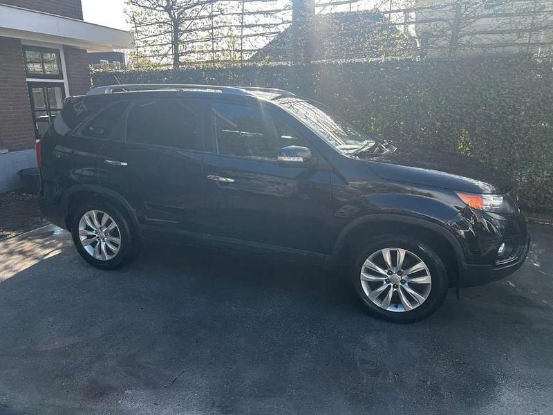 Gebraucht Kia Sorento 174 PS (127 kW) 2010 Schwarz SUV