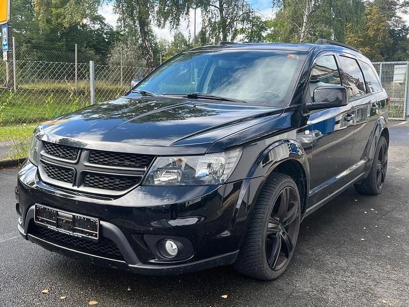 Schwarz Gebraucht 2014 Fiat Freemont Black Code SUV | 5.999 € (Superpreis) - Bild 1/4