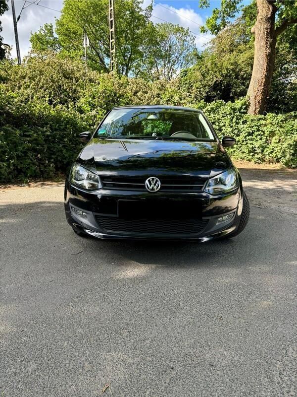 Schwarz Gebraucht 2011 VW Polo Team Limousine | 8.600 € (Etwas zu teuer) - Bild 1/4