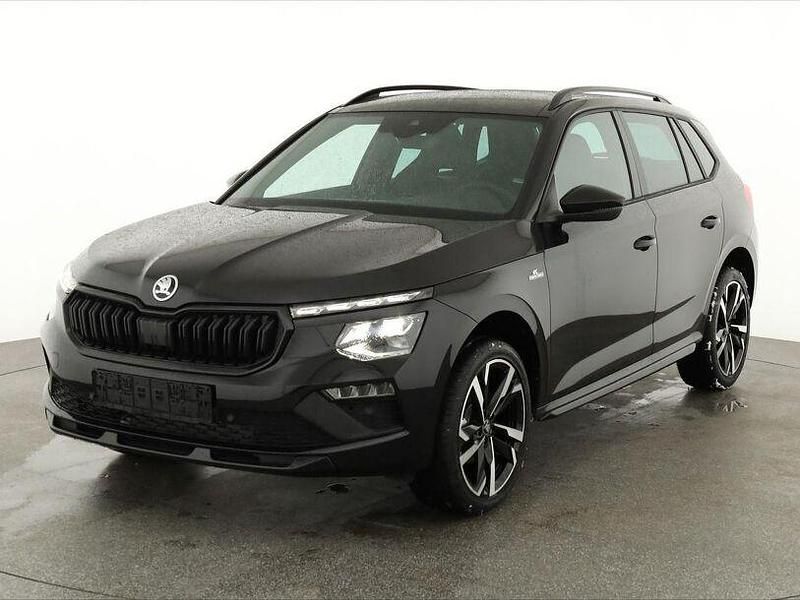 Neu Skoda Kamiq Selection 150 PS (110 kW) 2025 Race blau metallic SUV