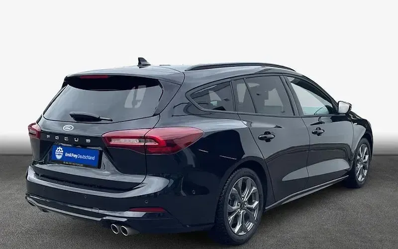 Gebraucht Ford Focus ST-Line 155 PS (114 kW) 2025 Obsidianschwarz metallic Kombi
