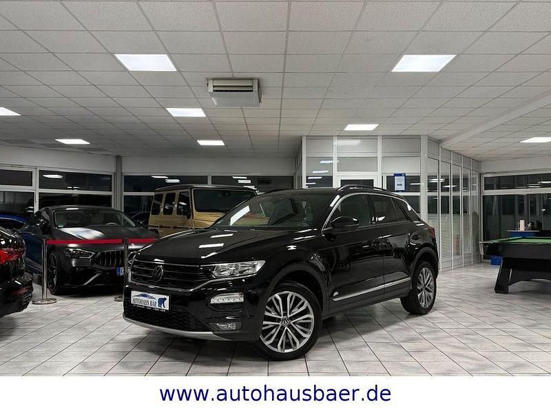 Schwarz Gebraucht 2022 VW T-Roc Active SUV | 24.890 € (Fairer Preis) - Bild 1/4
