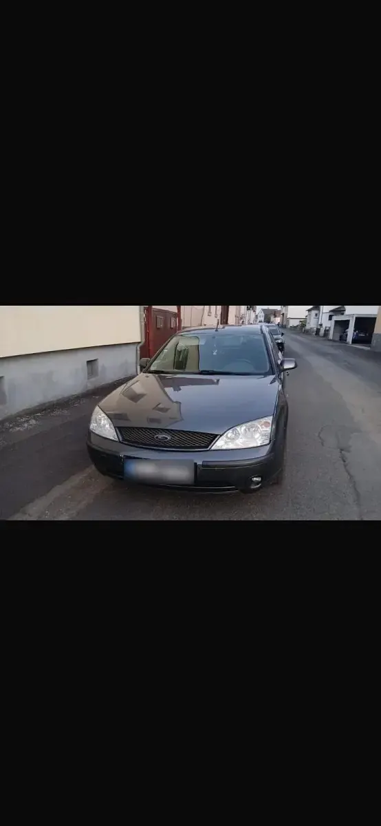 Gebraucht Ford Mondeo 125 PS (91 kW) 2002 Andere farben Limousine