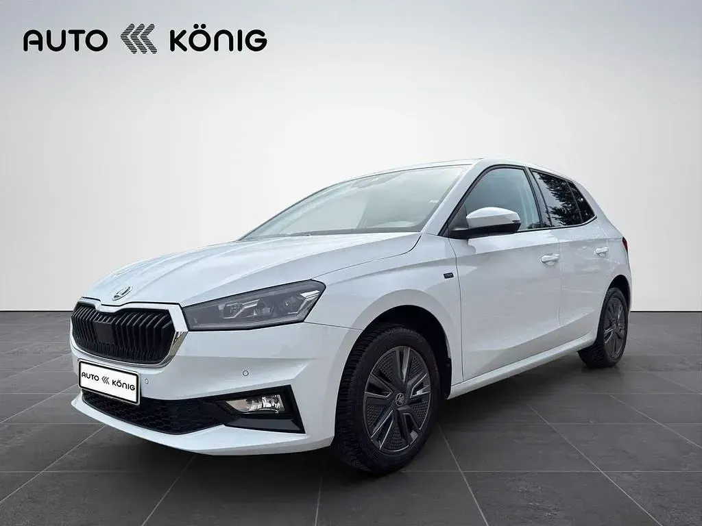 Gebraucht Skoda Fabia Tour 116 PS (85 kW) 2025 Moonweiß perleffekt Kleinwagen