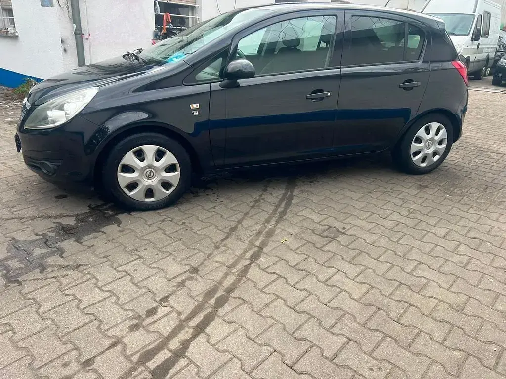 Gebraucht Opel Corsa Edition 69 PS (50 kW) 2010 Schwarz Kleinwagen