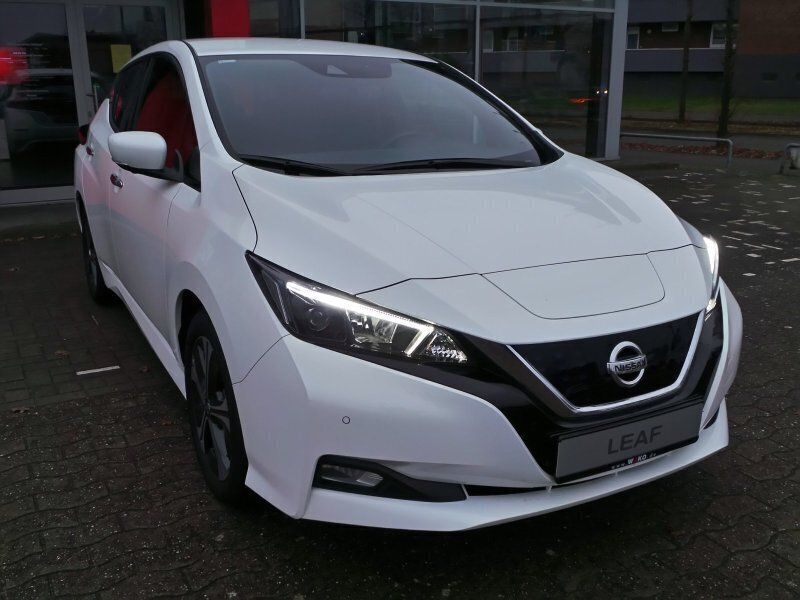 Gebraucht Nissan Leaf N-Connecta 110 kW (150 PS) 2021 White (s) Kleinwagen