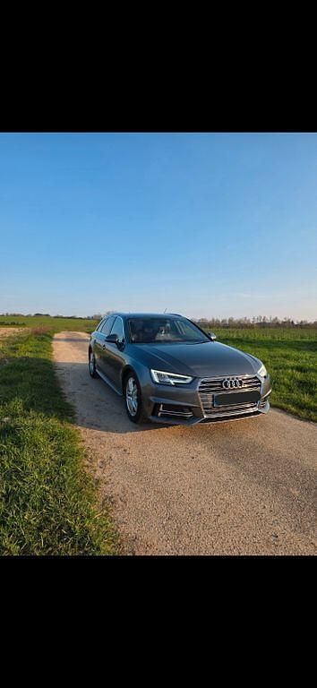 Gebraucht Audi A4 Design 190 PS (139 kW) 2015 Grau Kombi
