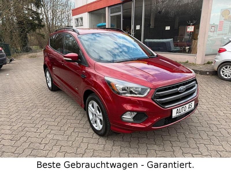 Gebraucht Ford Kuga ST-Line 182 PS (133 kW) 2017 Rot SUV