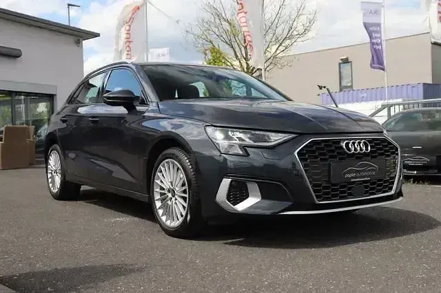 Używany Audi A3 Advanced Plus 150 KM (110 kW) 2020 Szary Sedan/Limuzyna