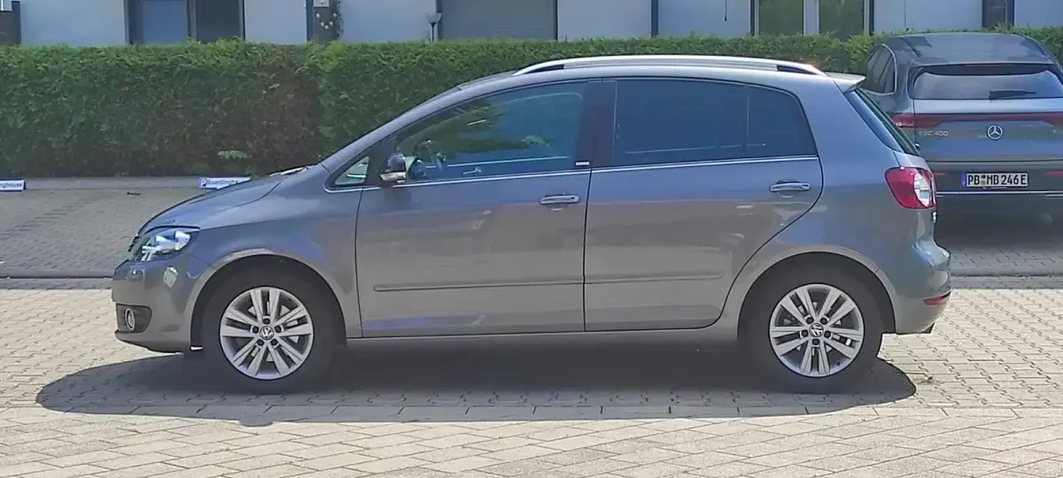 Gebraucht VW Golf Plus Cross Style 122 PS (89 kW) 2011 Grau Van / Kleinbus