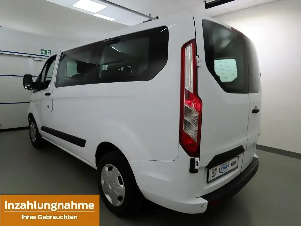 Gebraucht Ford Transit Custom Trend 185 PS (136 kW) 2021 Frostweiß Limousine