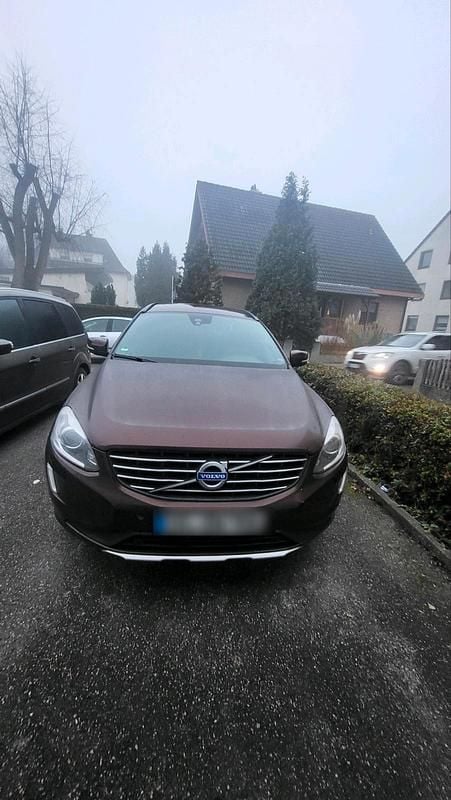 Braun Gebraucht 2015 Volvo XC60 SUV | 16.000 € (Fairer Preis) - Bild 1/4