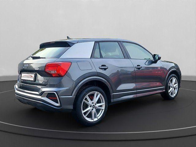 Gebraucht Audi Q2 S-Line 150 PS (110 kW) 2021 Grau SUV