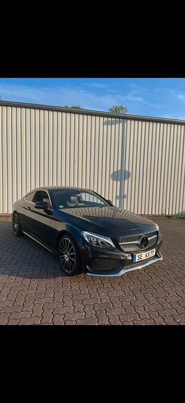 Gebraucht Mercedes C180 156 PS (114 kW) 2016 Schwarz Coupé