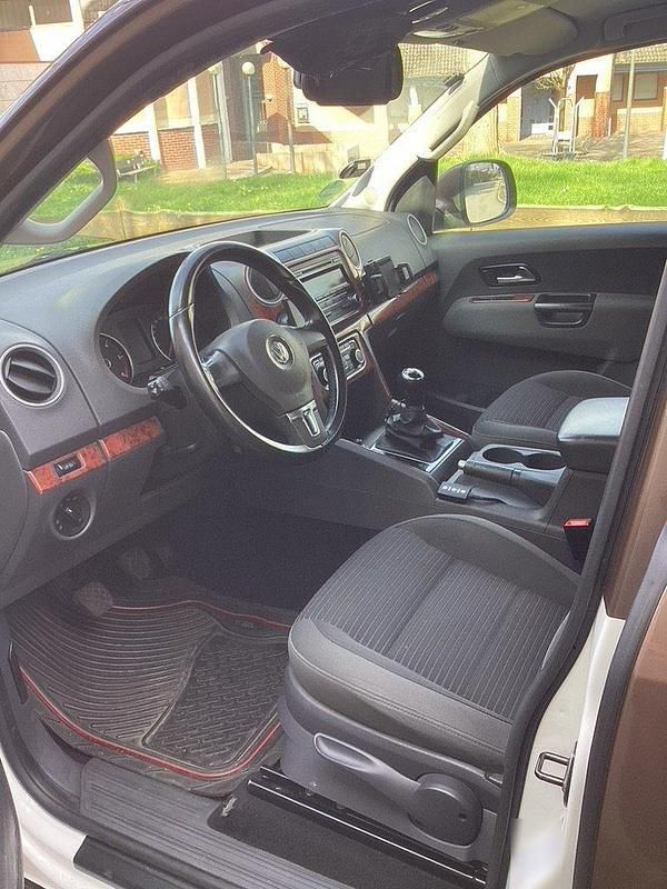Second-hand VW Amarok 200 CP (147 kW) 2011 Alb Pickup