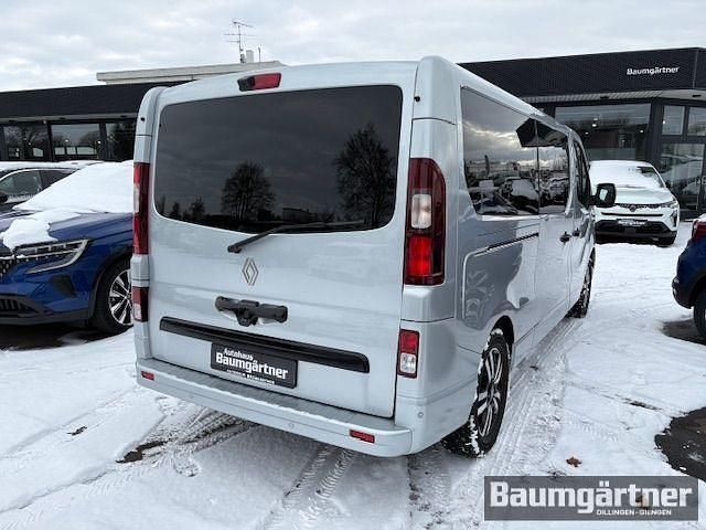 Gebraucht Renault Trafic 170 PS (125 kW) 2024 Silber Van / Kleinbus