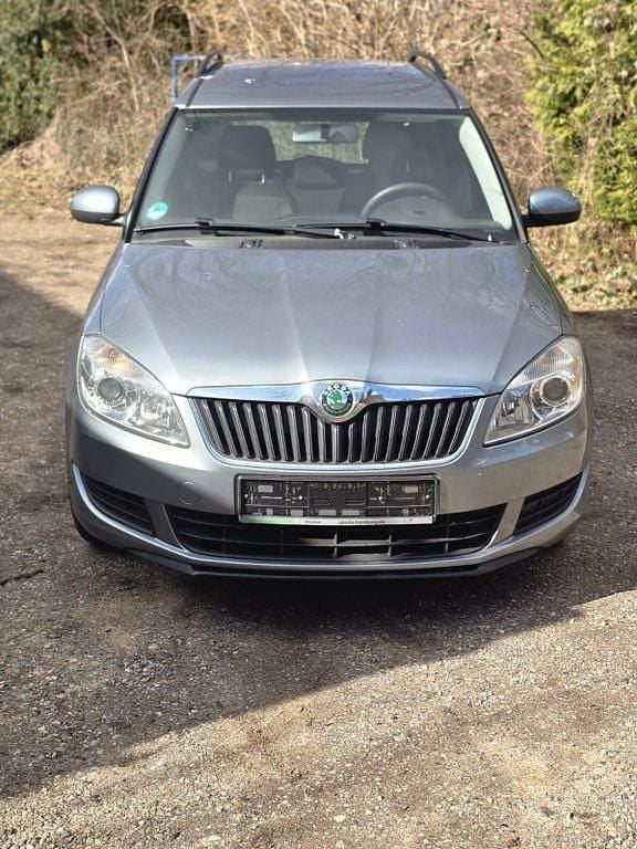 Gebraucht Skoda Roomster 105 PS (77 kW) 2010 Grau Van / Kleinbus