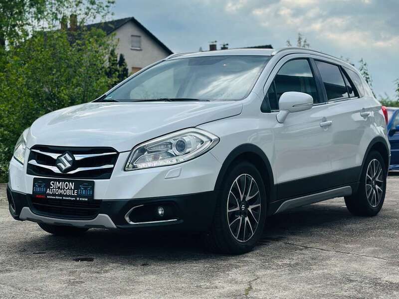 Weiß Gebraucht 2016 Suzuki SX4 S-Cross SUV | 11.990 € (Etwas zu teuer) - Bild 1/2