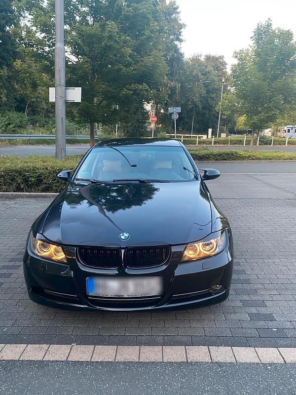 Gebraucht BMW 318 129 PS (94 kW) 2005 Blau Limousine