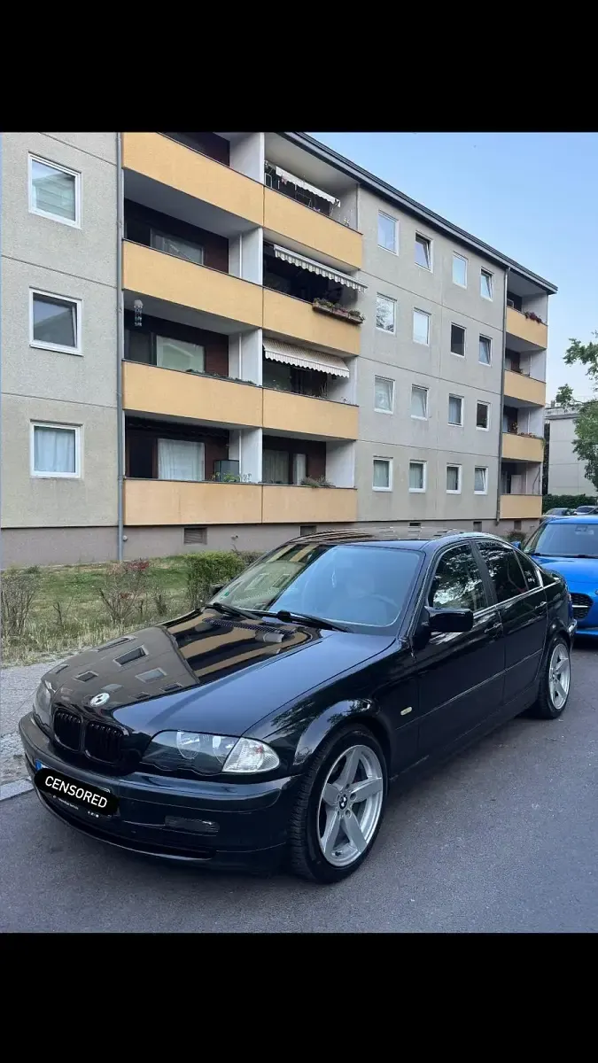 Gebraucht BMW 320 150 PS (110 kW) 2000 Schwarz Limousine