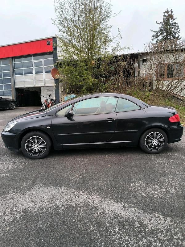 Gebraucht Peugeot 307 CC 140 PS (102 kW) 2005 Schwarz Cabrio